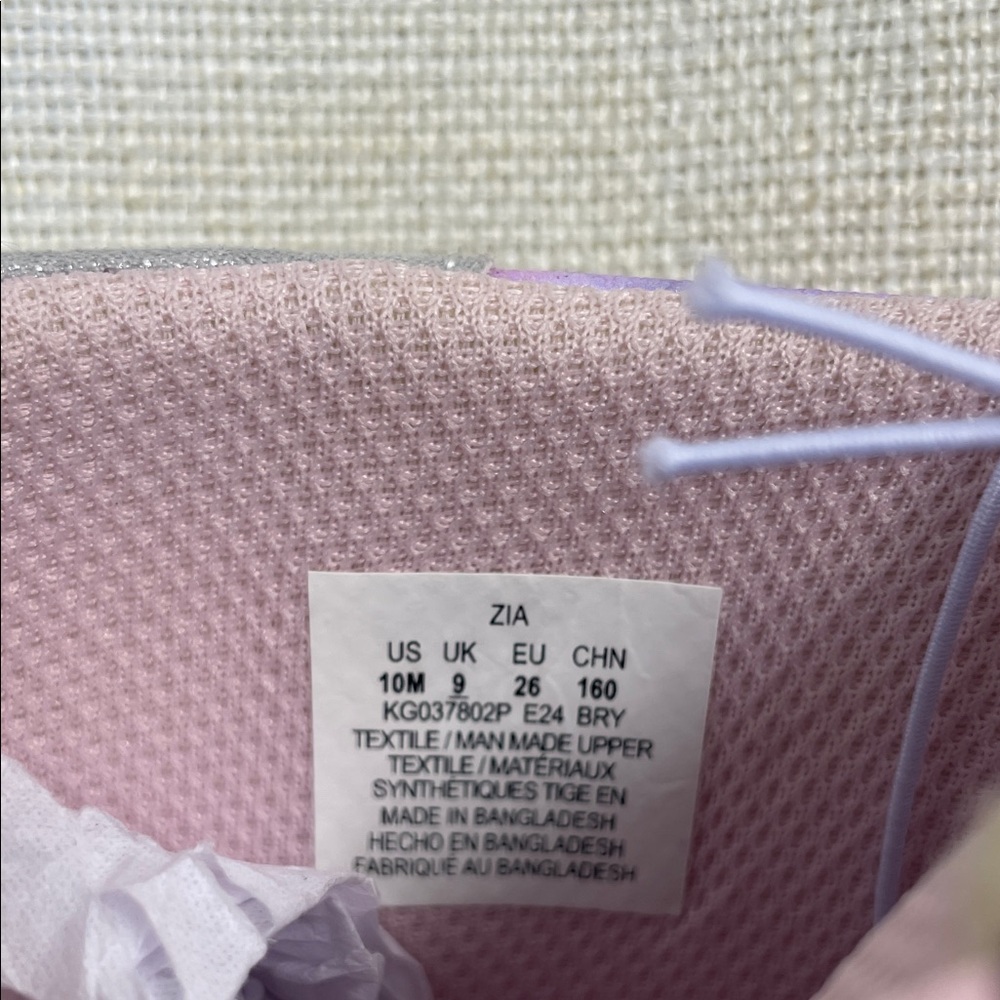 Stride Rite Girls 10 NWT Silver High-Top Sneakers Pink Accents & Heart Cutouts - Picture 10 of 13